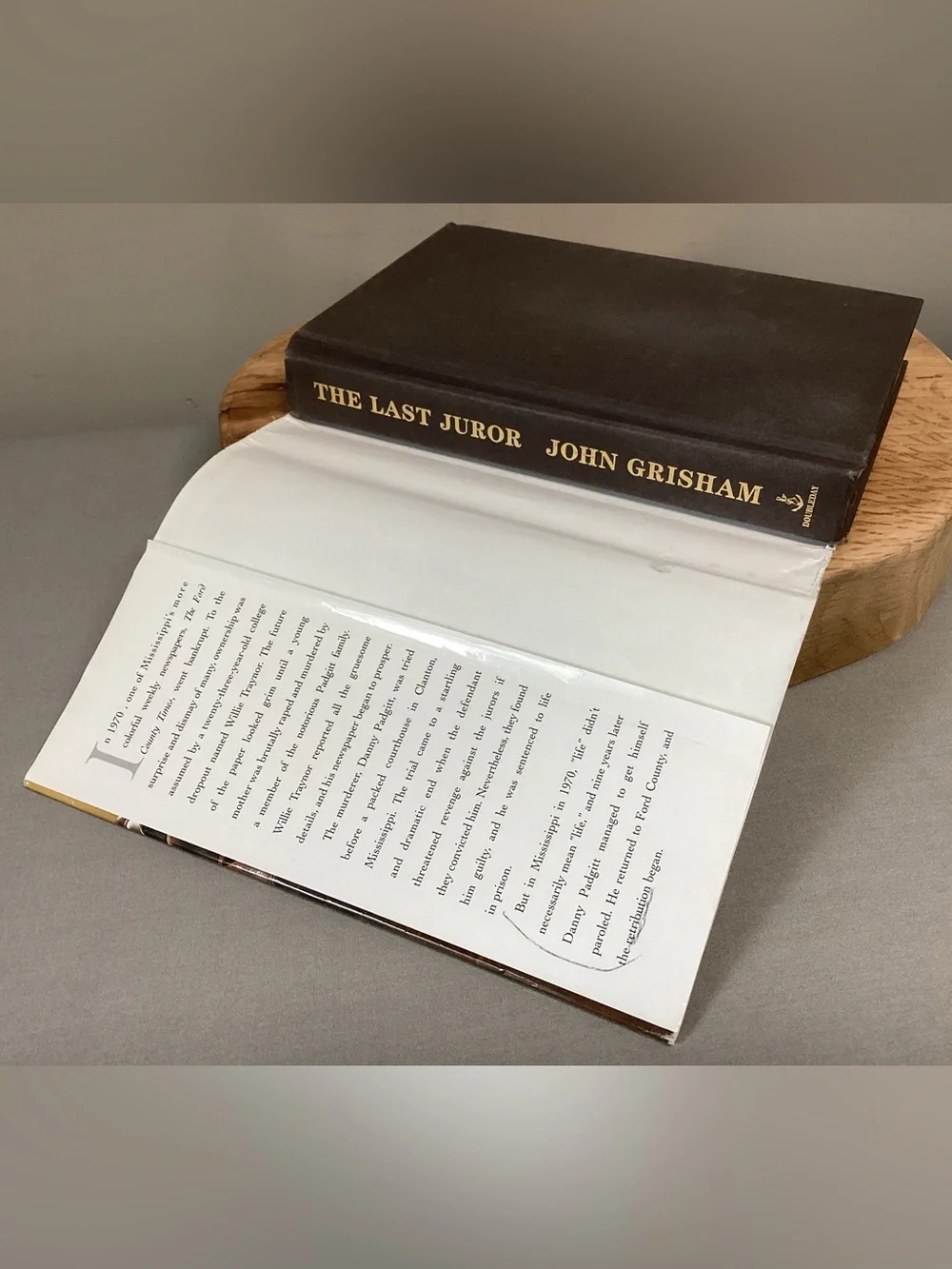 🟡 2/$10 - The Last Juror - John Grisham - Hardcover / Hardback Novel - Vintage
